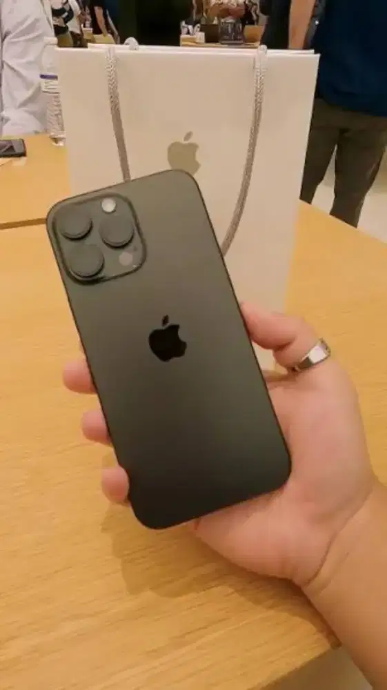 Iphone 16 promax belum seminggu