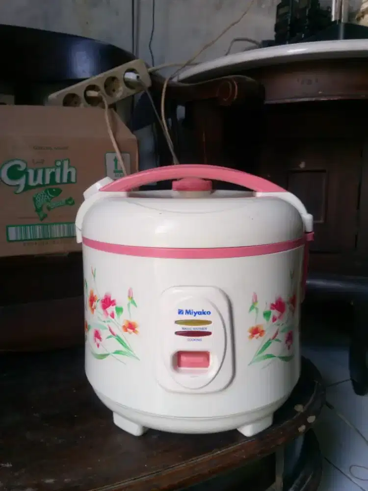 nego langsung aja.. mejikom mulus merk Miyako,terawat