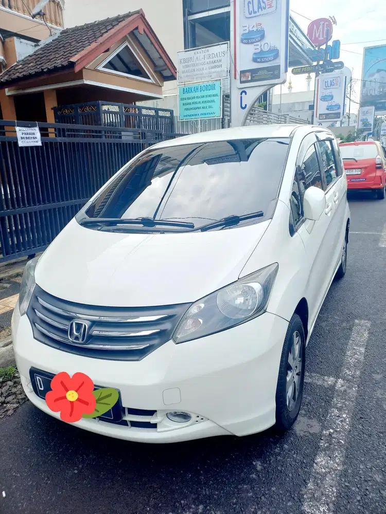 Honda Freed 2011 Bensin