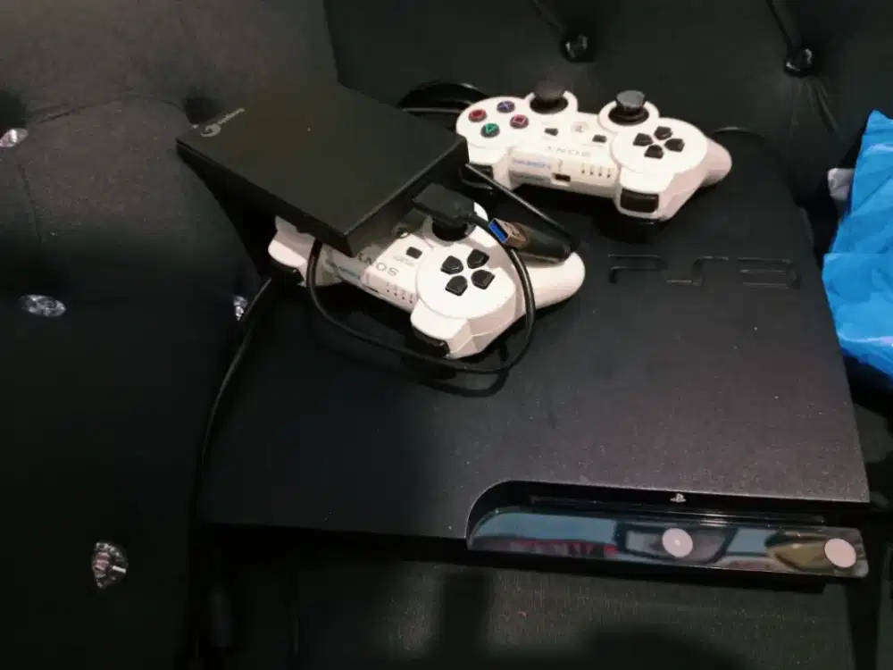 PS 3 Slim HDD 500 + Eksternal 1 TB