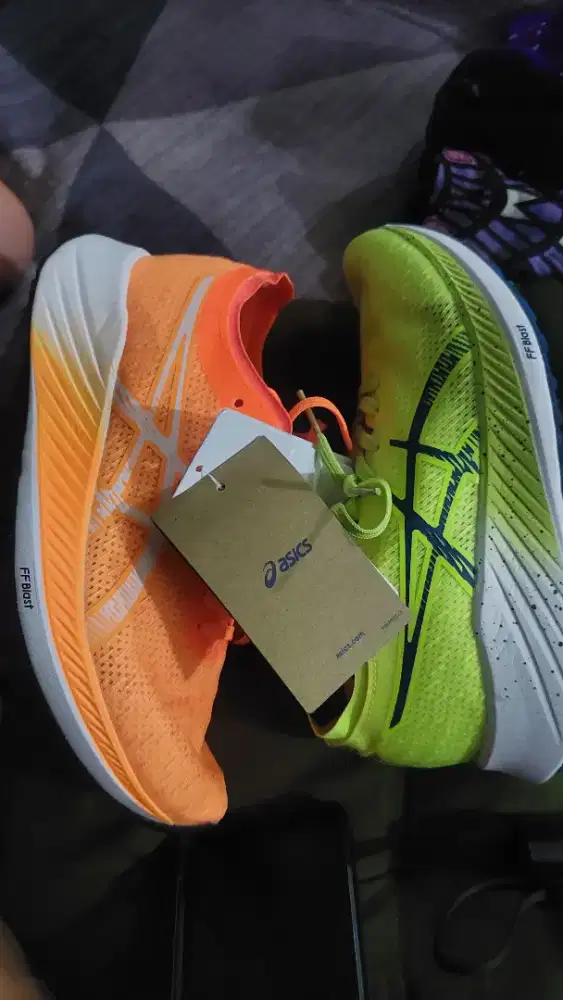 Sepatu Asics running lari wanita