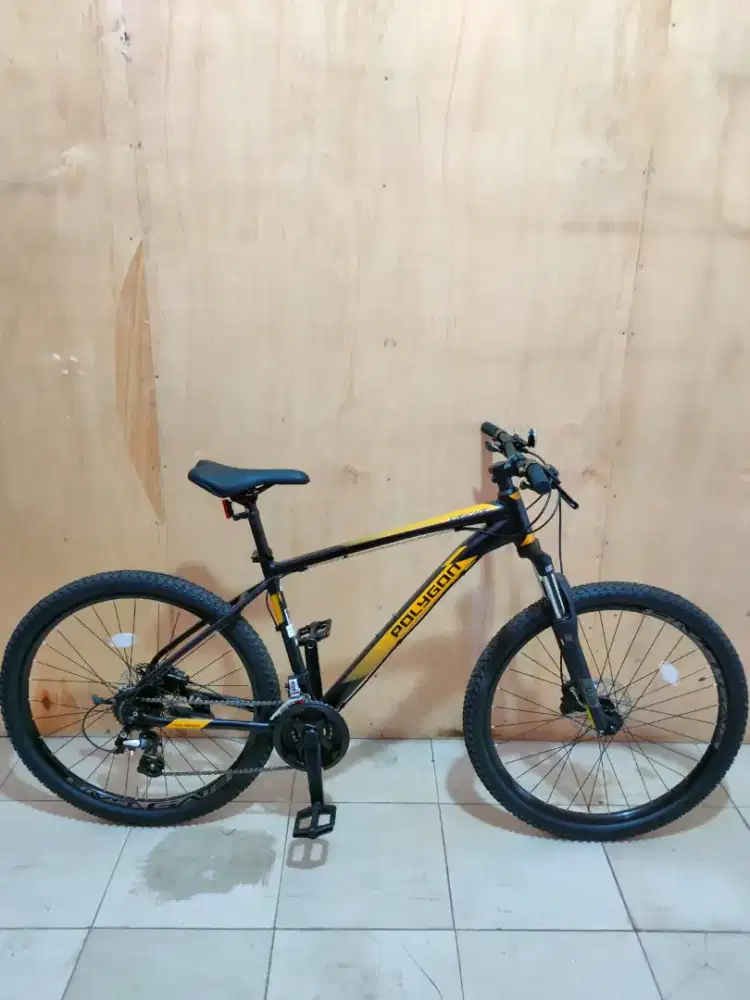 Sepeda Gunung MTB Polygon Cascade 4 Alloy UK 27,5 Inch Speed 3x8 Cakep