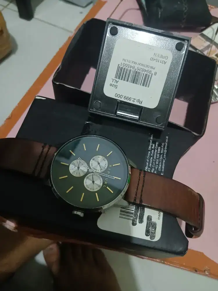 Di jual jam tangan