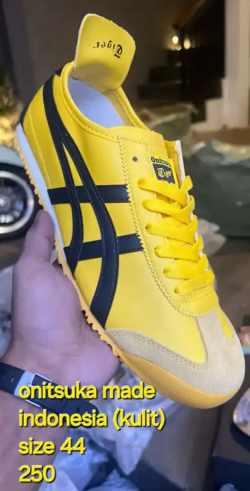 Sepatu onitsuka indonesia