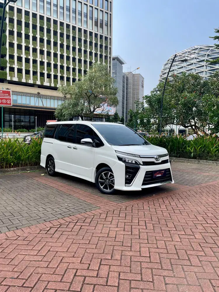 [SUPER LOW KM!! DP MINIM!! PAJAK PANJANG]Toyota Voxy 2018 Bensin