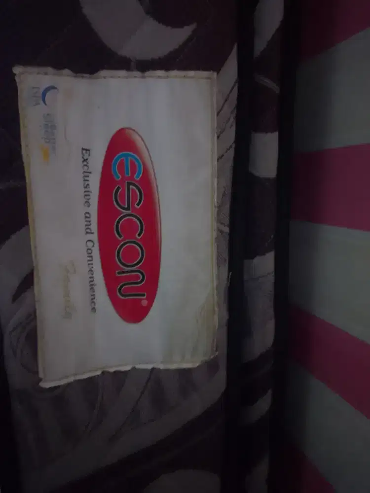 Kasur Springbed.Merk Escond