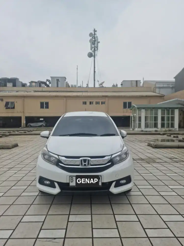 Honda All New Mobilio E Matik 2017 Putih Istimewa dn terawat dp ringan