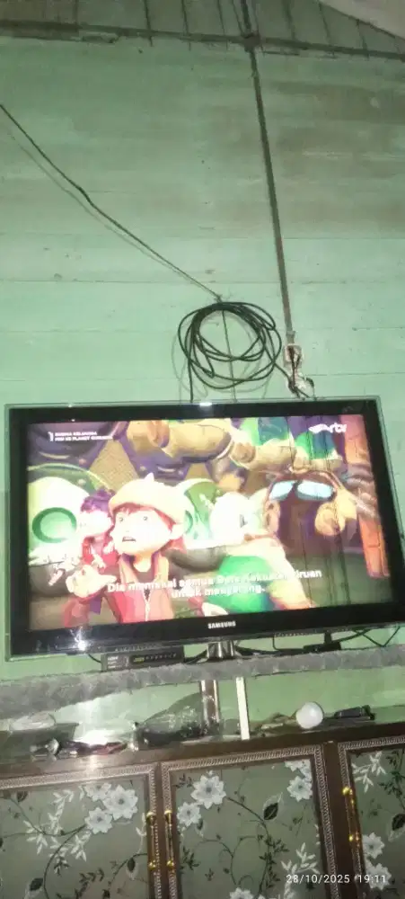 Tv lcd Samsung 40 in jual seadanya