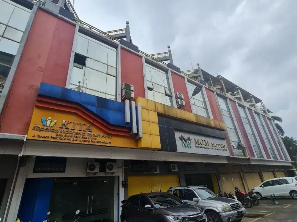 Turun Harga Lagi! Ruko Dengan harga Jauh Dibawah Apraisal Bank Lokasi Strategis Di Gyan Plaza, Pasir Koja, Bandung