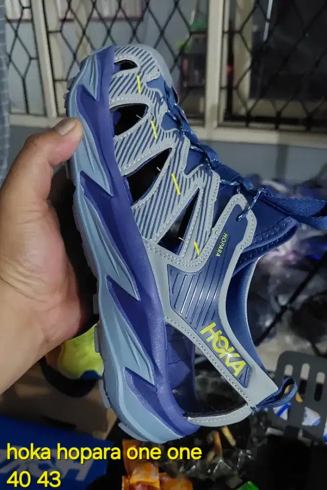 Sepatu sandal hoka hopara one