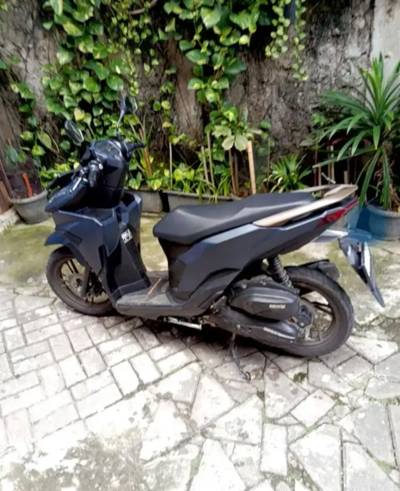 jual santai honda vario 125 keyless..biru mate..