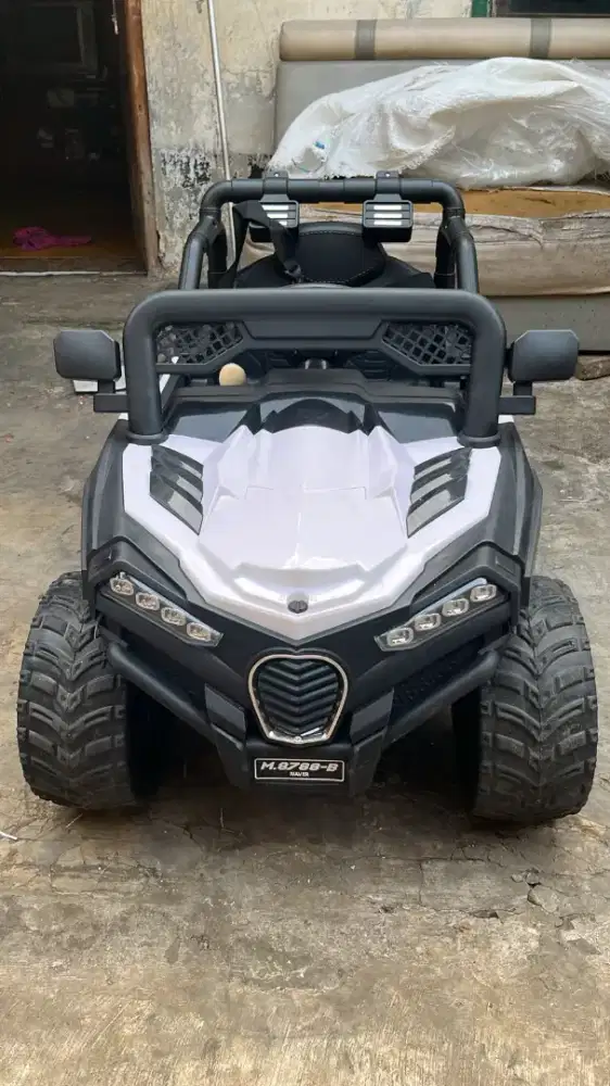 Mobil listrik + remot