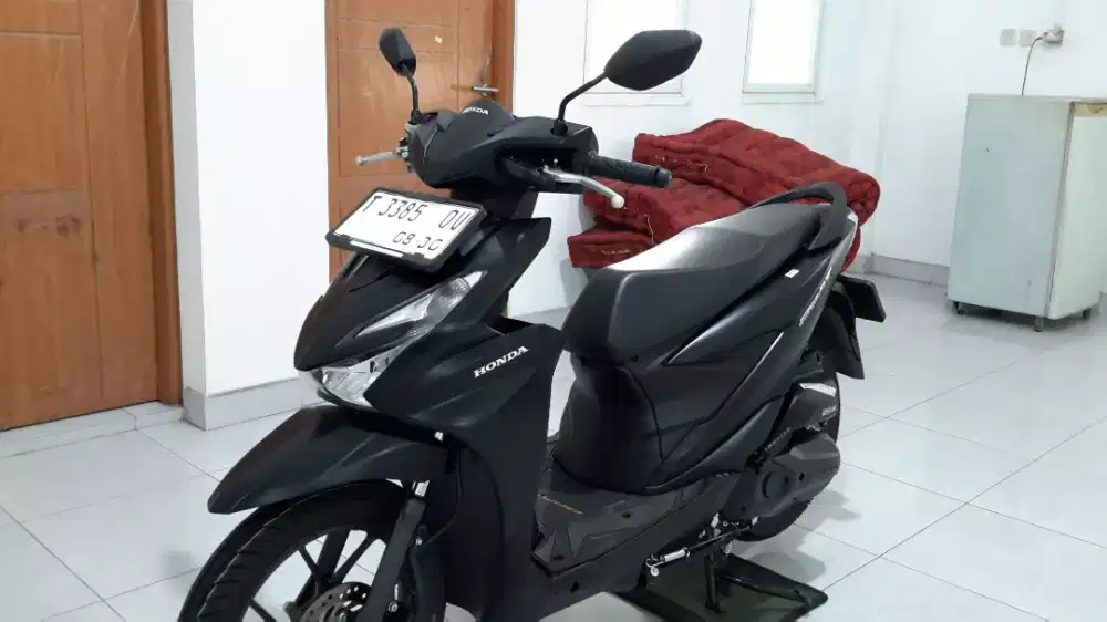 Beat deluxe smartkey 2025 bln 8 total km 2.000an bekas berkelas