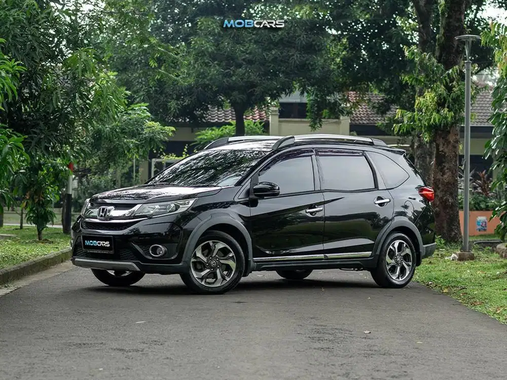 CASH TERMURAH HONDA BR-V 1.5 CVT 2017 HITAM MOBCARS FREE  SMART TV