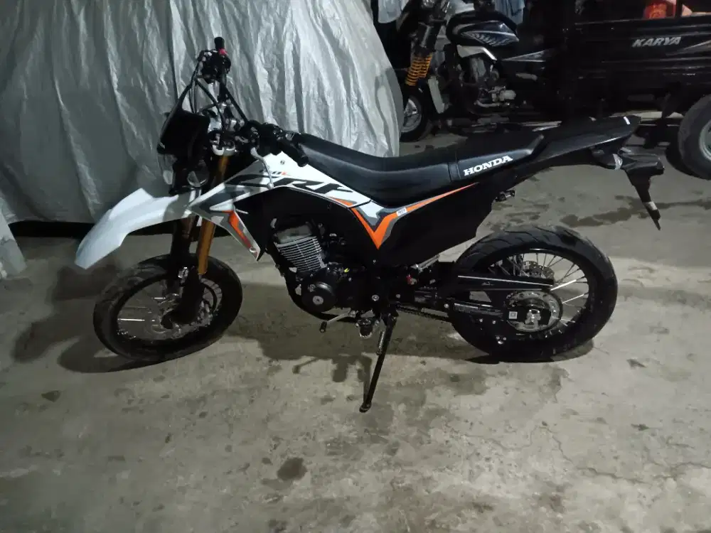 Crf 150 l th 2025 top