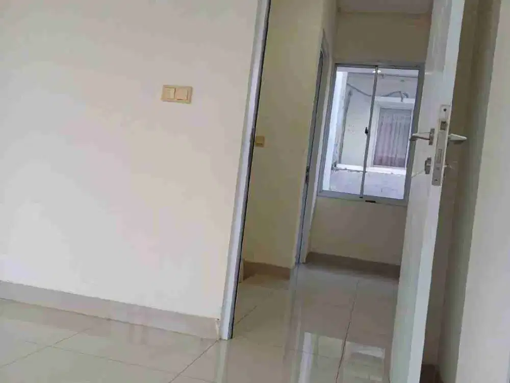 Dijual rumah siap huni,daerah perkotaan,Galaxy, dekat berbagai toll, Bekasi Selata