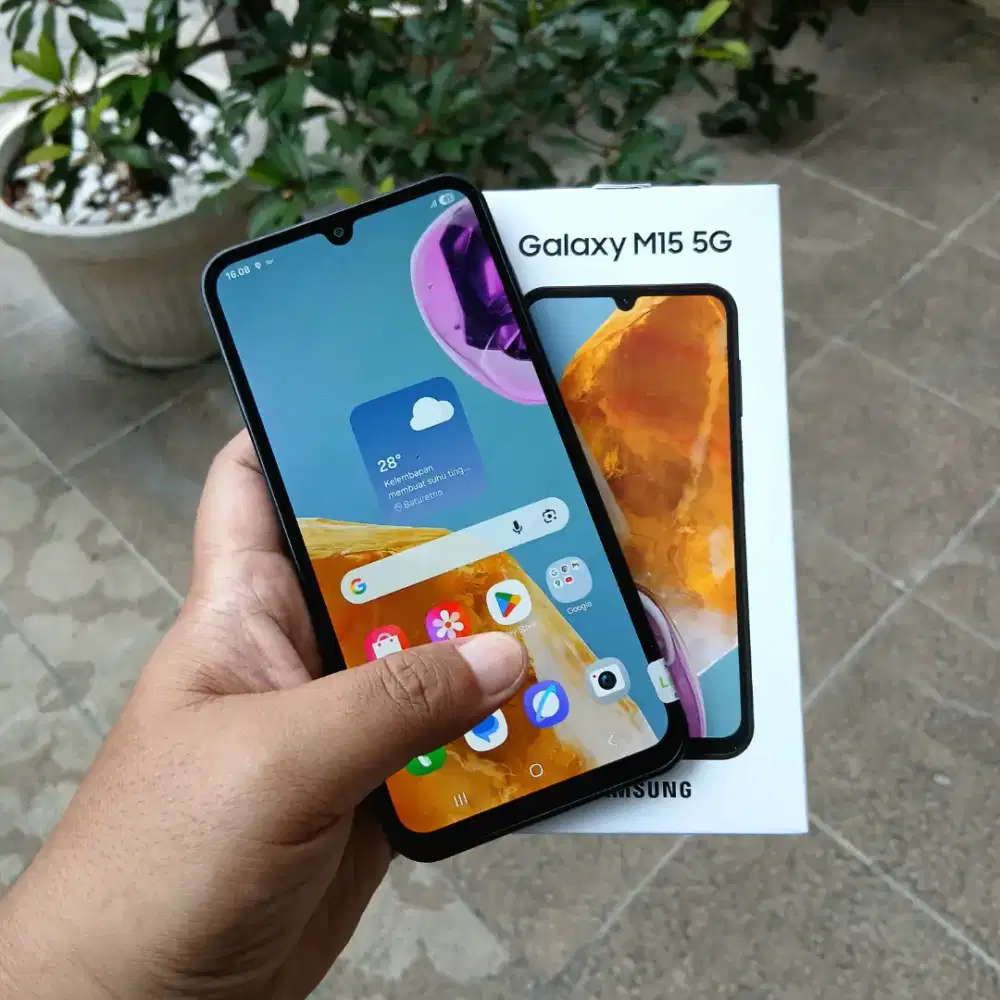 Samsung M15 5G 6/128GB masih garansi resmi