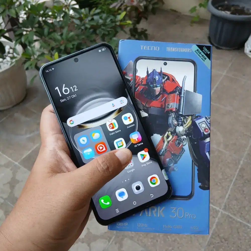 Tecno Spark 30 Pro 8/128GB masih garansi resmi