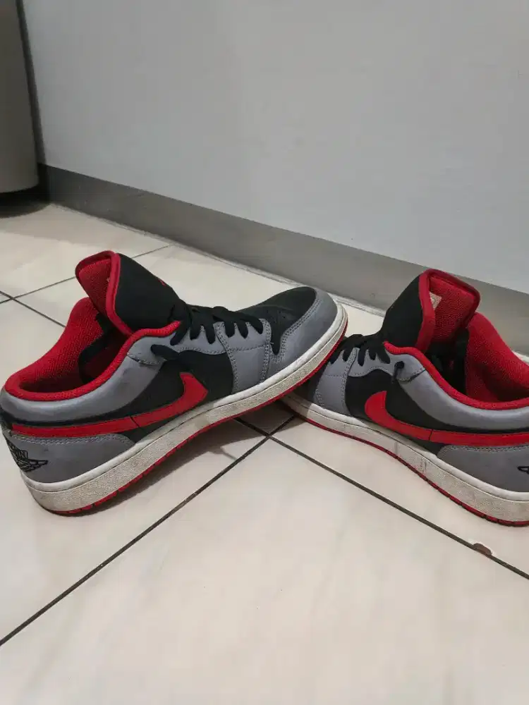 NIKE AIR JORDAN 1 LOW