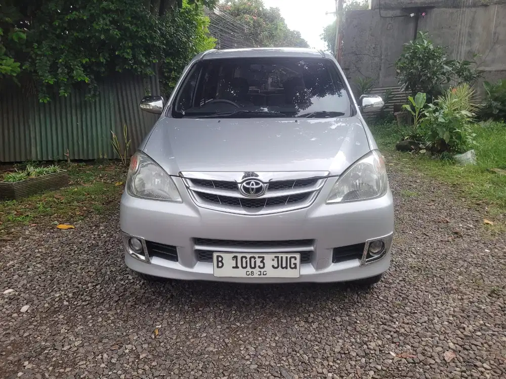 Avanza G M/T tahun 2010 bagus