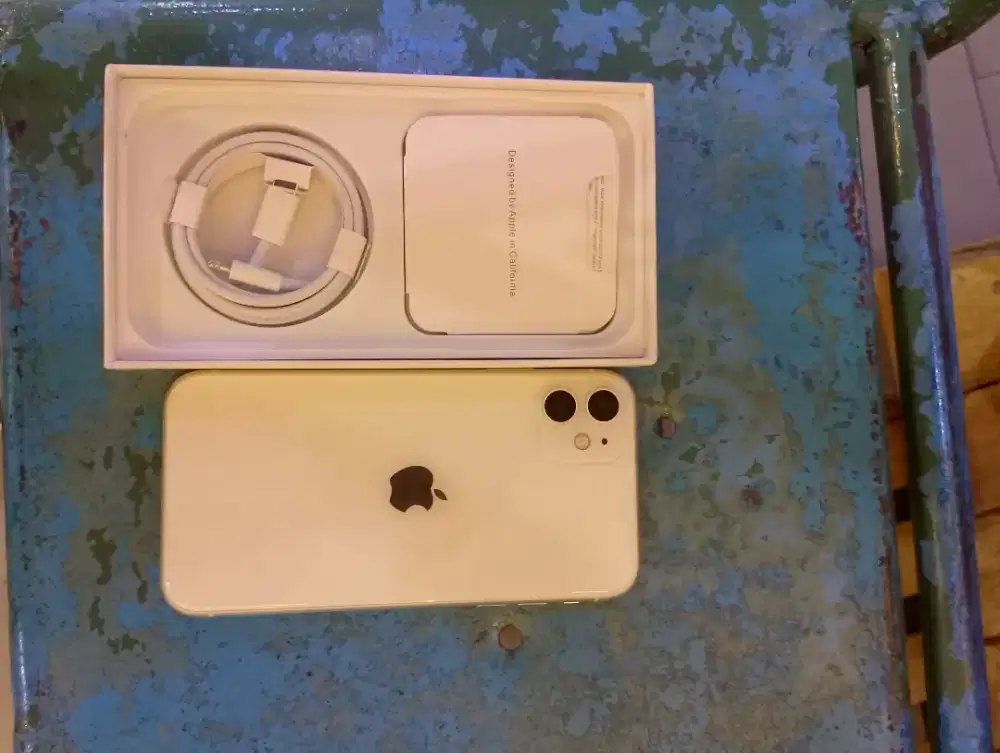 Iphone 11 128gb luas apple