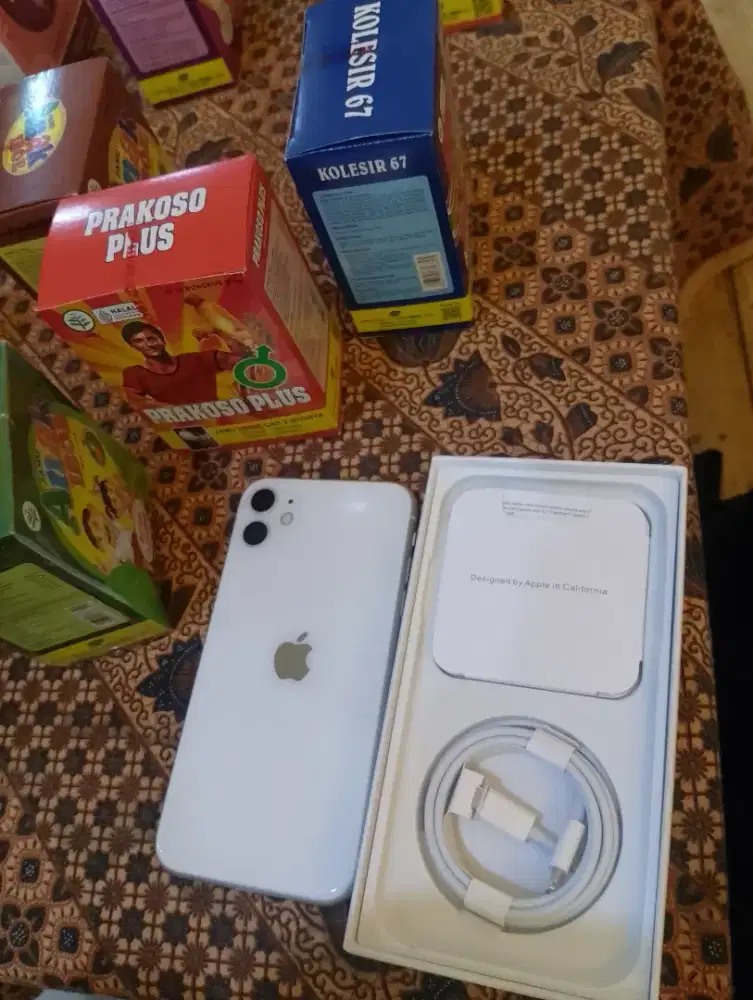 Iphone 11 128gb elastis apple
