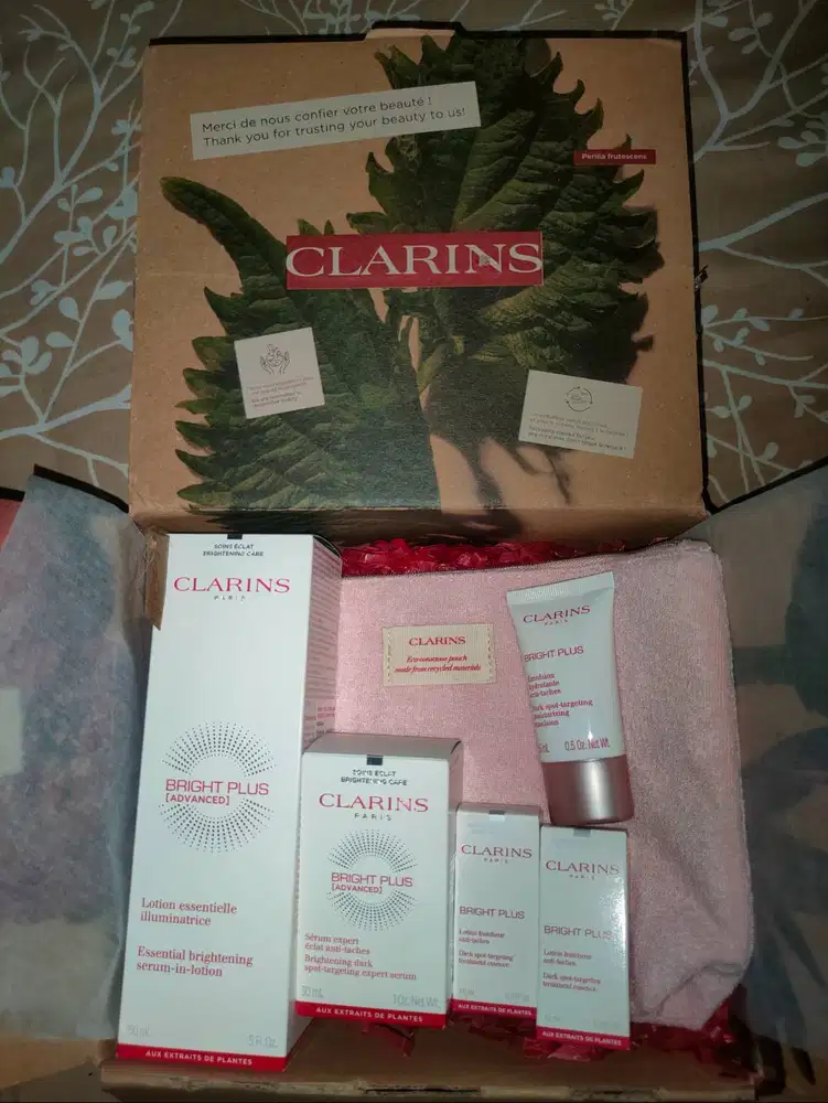 Clarins Skincare Package