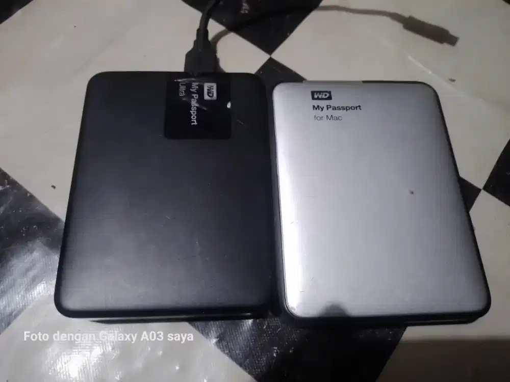Di Jual Aja Dua Hardisk External.Siap Test Di Tempat.Kondisi Belum Tes
