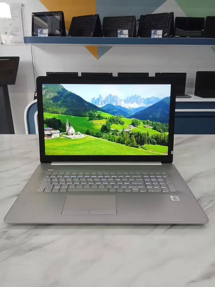 [H59] Laptop Rendering 8GB 256GB Key Backlight Cocok Untuk Pelajar