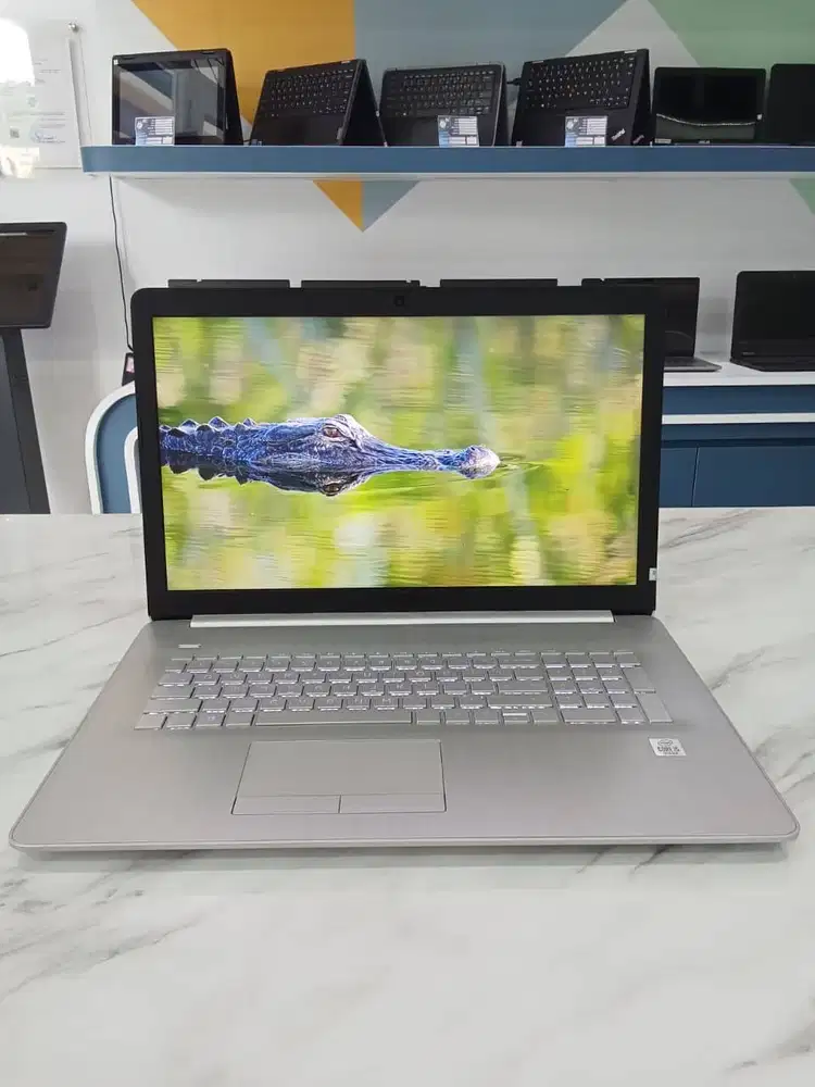 [H59] Laptop Desain 8GB 256GB Key Backlight Cocok Untuk Pelajar