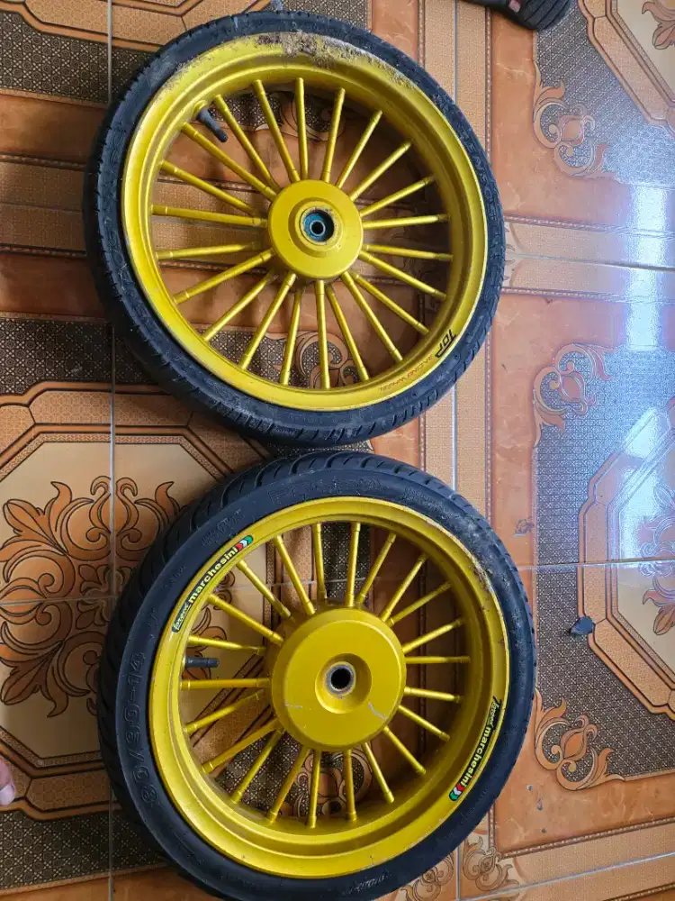 VELG TOP GOLD RING 14 BEKAS PEMAKAIAN HONDA 110 MATIC