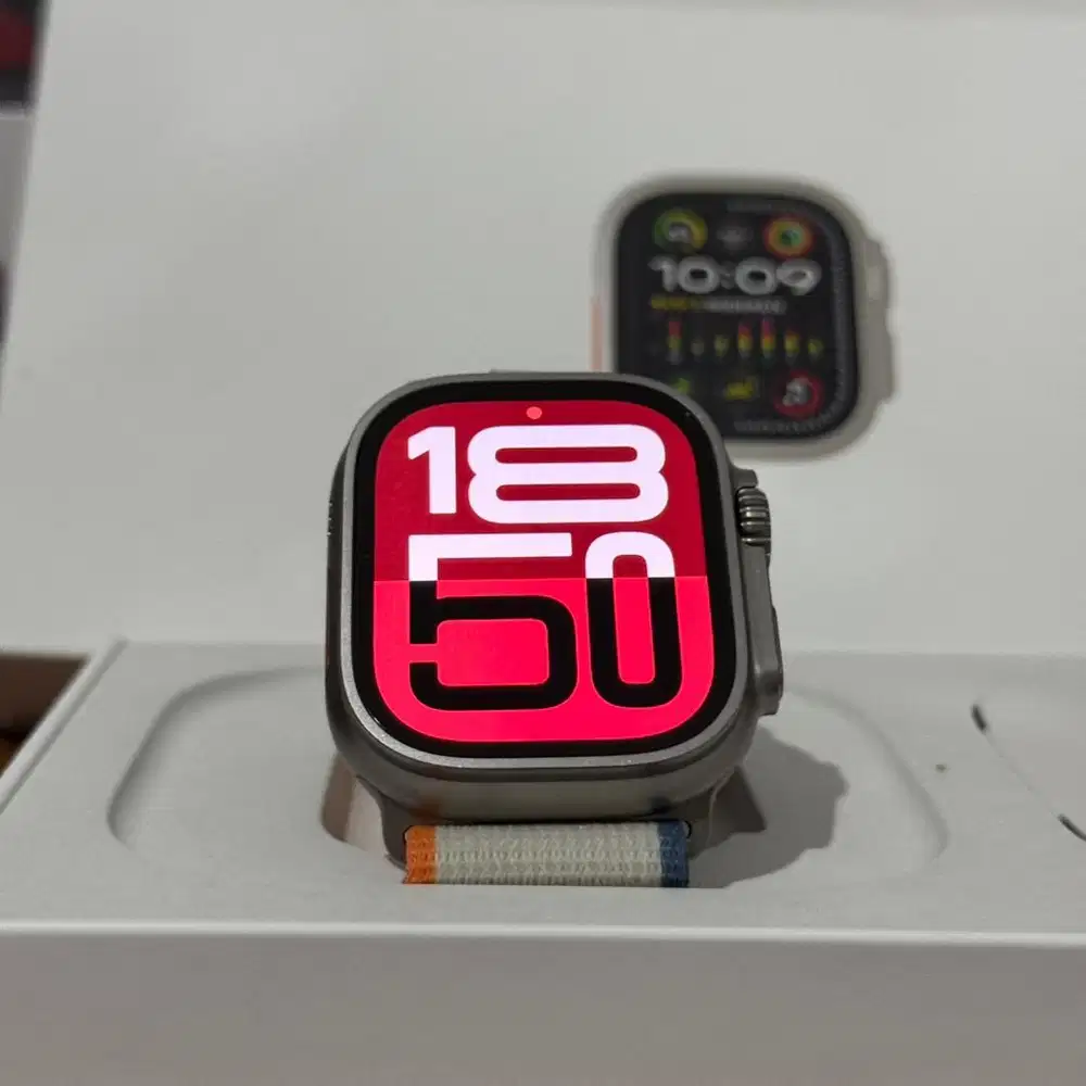 Apple Watch Ultra 2 49mm Natural Titanium Fullset Mulus LIKE NEW