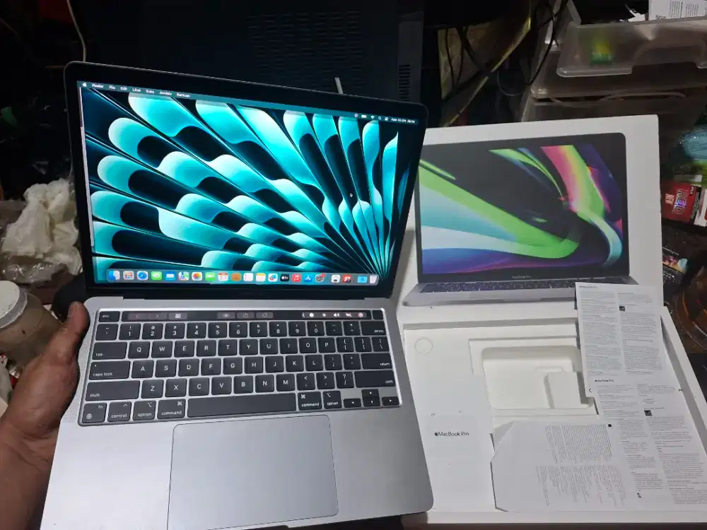 Macbook Pro M1 2020 iBox 512Gb Mulus Normal Bisa TT