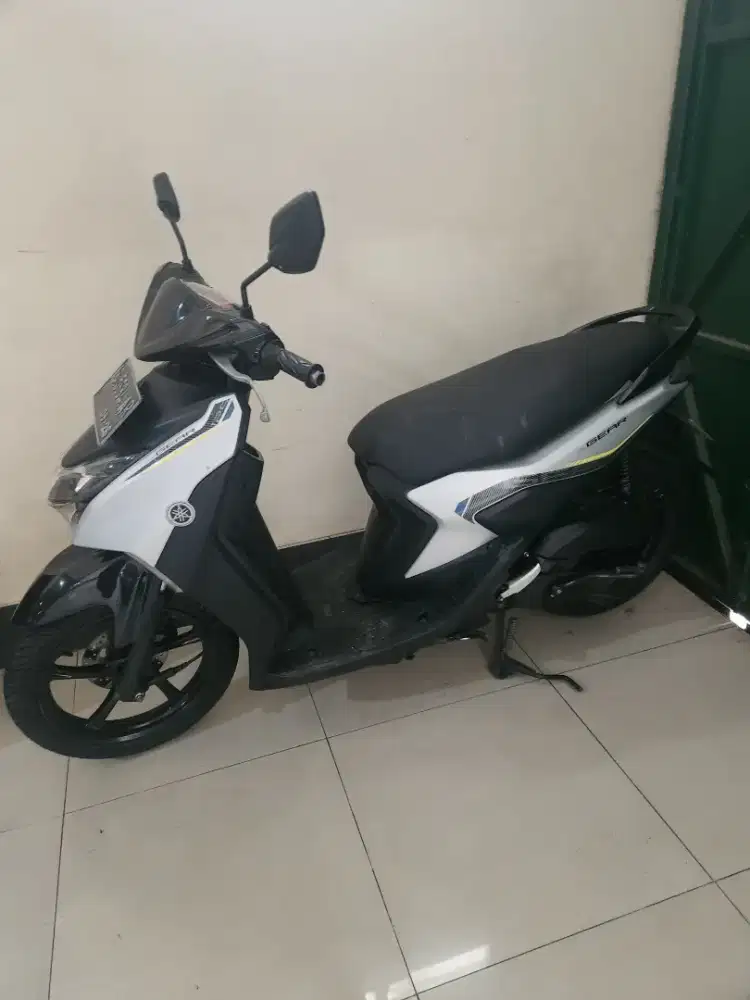 Dp1jt 3thn 555rb Gear 125 f1 silver 2021 gbm bisa tunai atau kredit