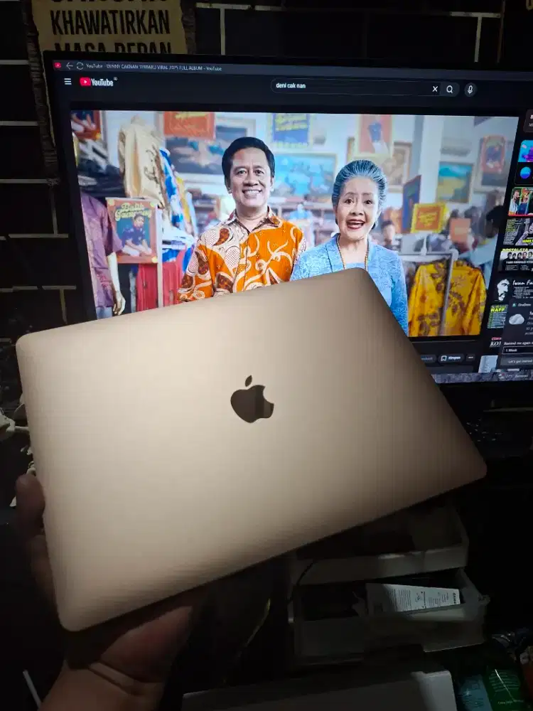 Macbook Air M1 2020 iBox Mulus Normal Bisa TT Handphone