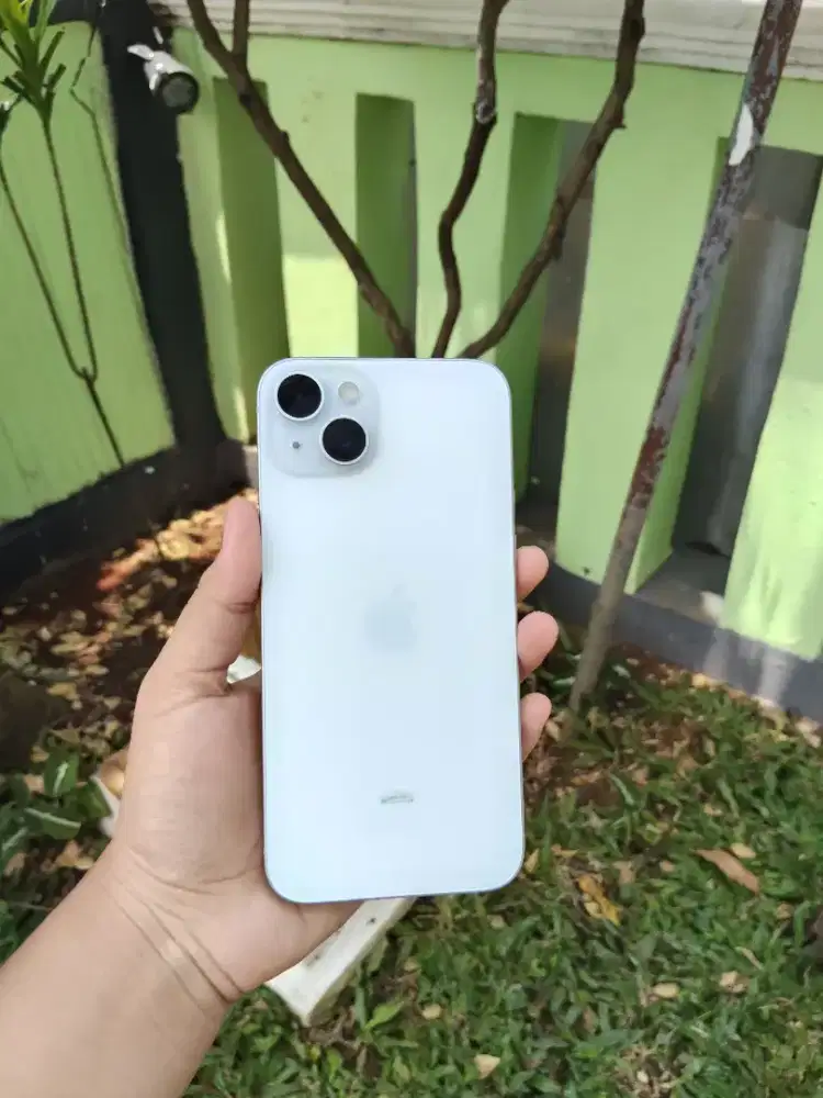 iPhone 15+ 128gb iBox jual cepet