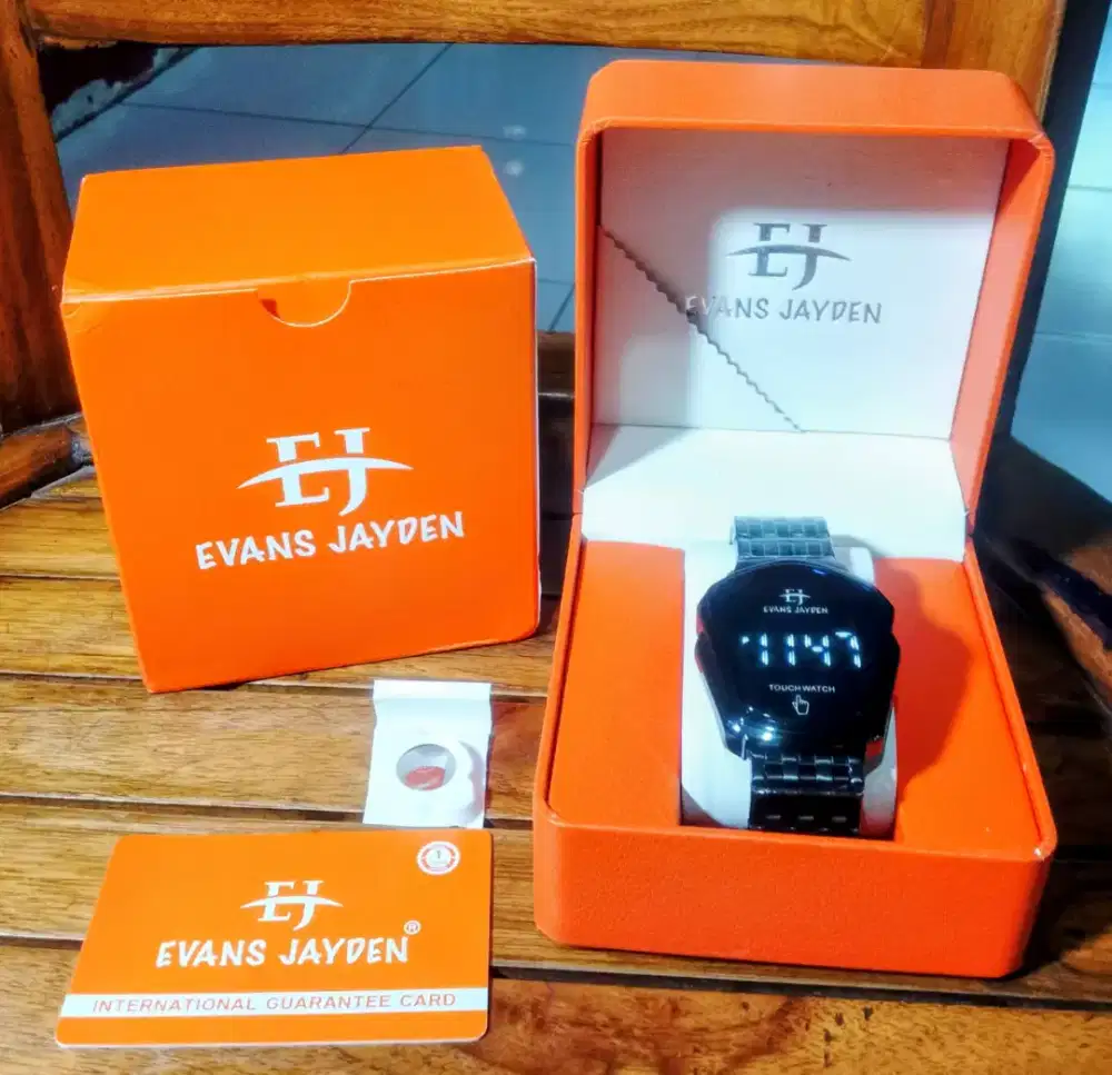 Jam Tangan Keren Baru Mewah dan Elegan