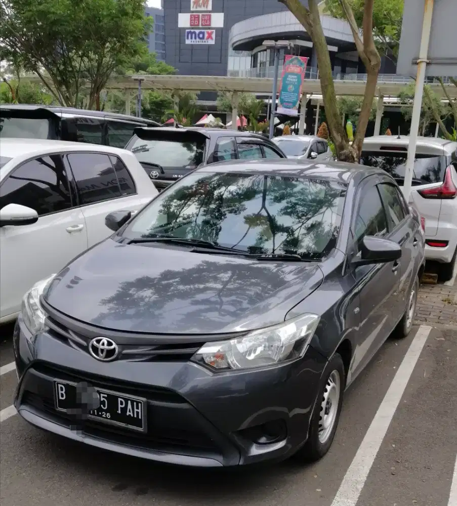 Sedan Vios standard low Kilometer
