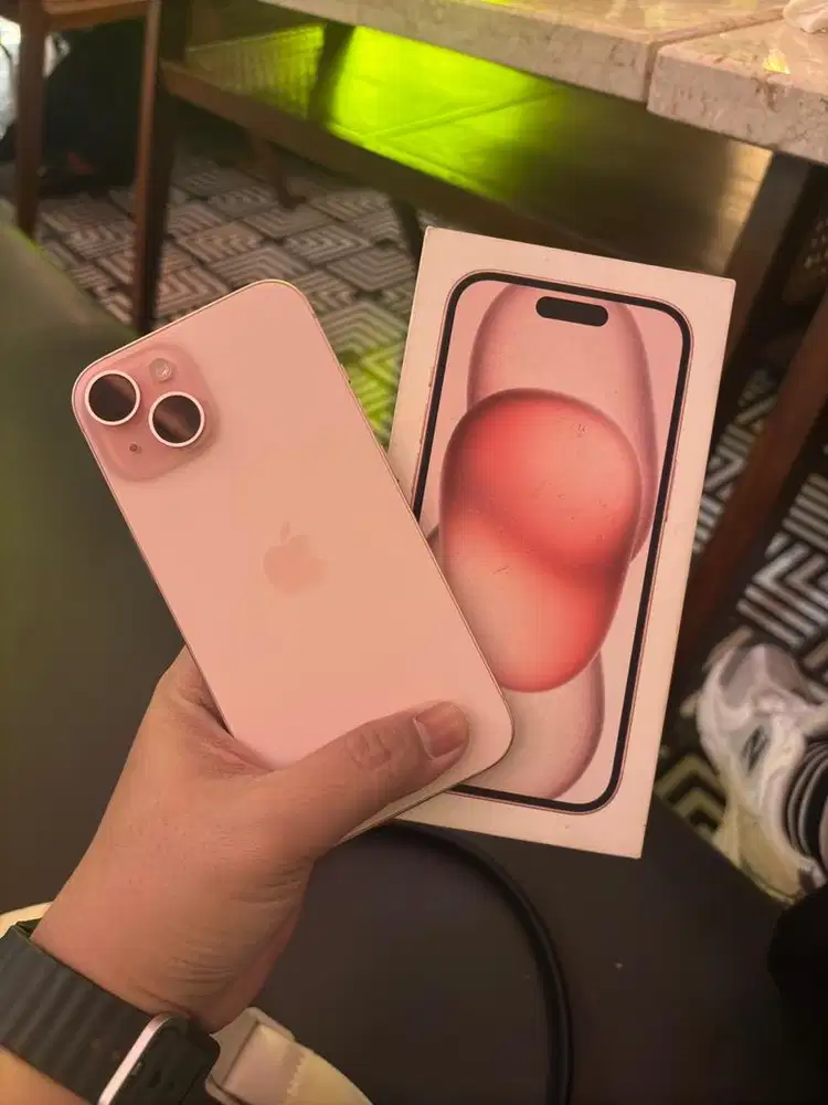 Iphone 15 128GB Masih on garansi ibox net