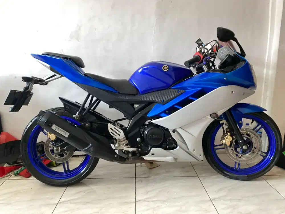 Yzf r15 v2 tahun 2016