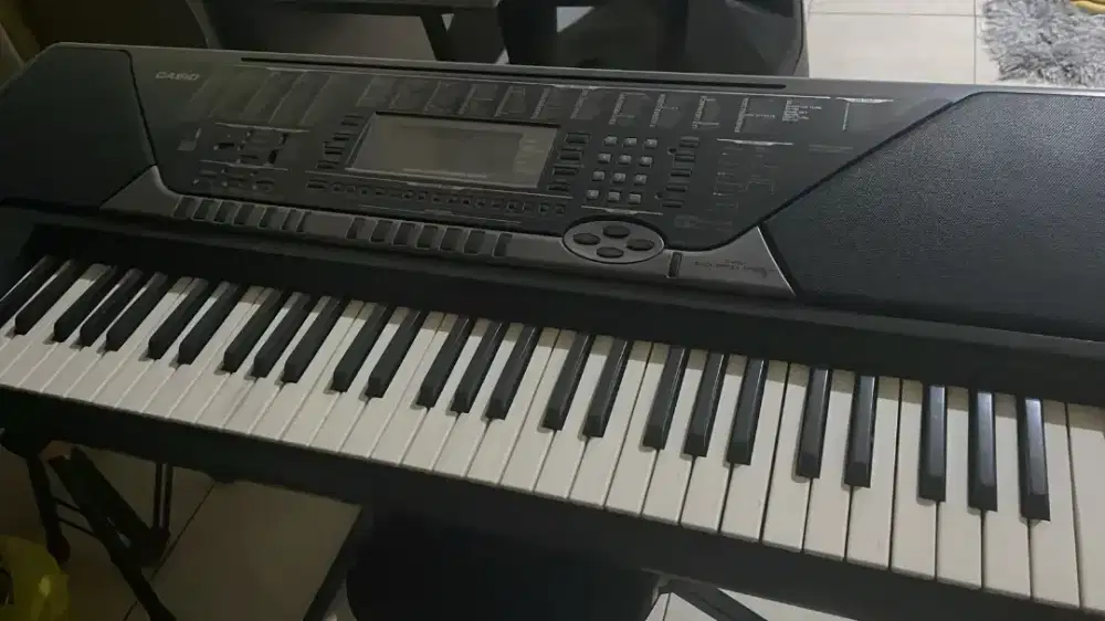 Murah keyboard Casio ctk 811 masih Agus plus dudukan nya jg