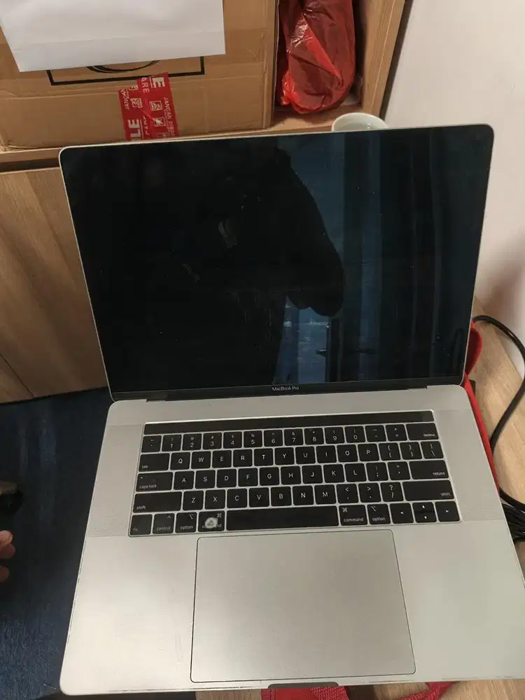 MACBOOK PRO 2019 15 INCH 512 GB