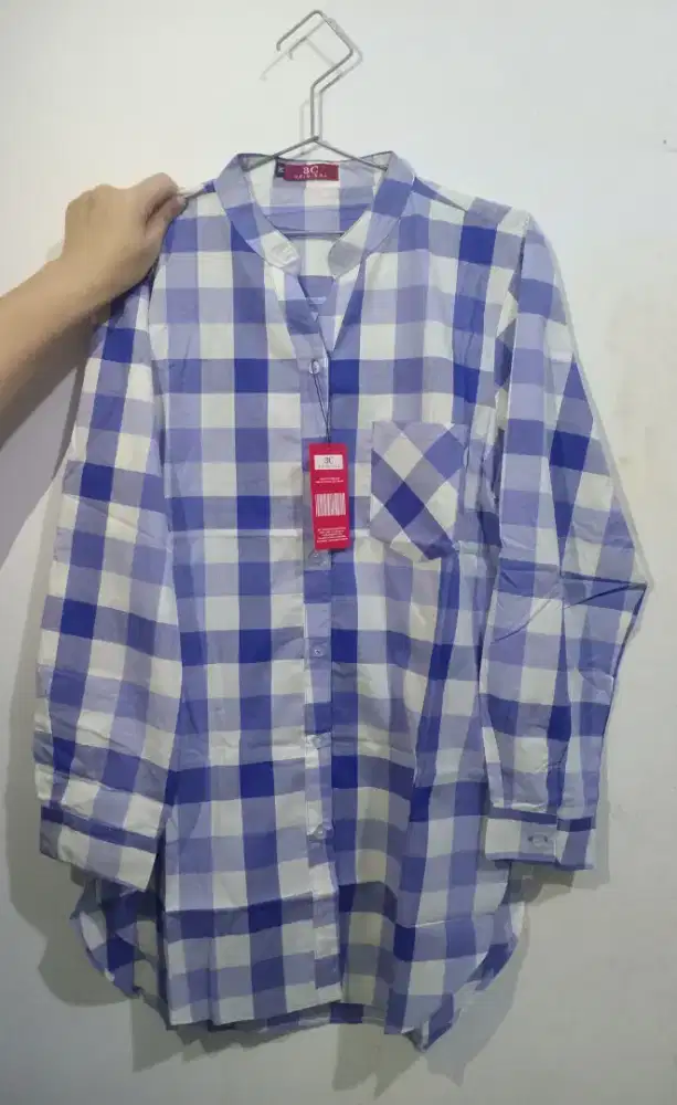 Kemeja kotak wanita