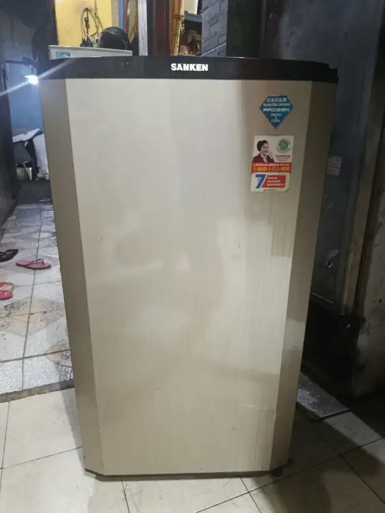 Kulkas 1 pintu merek sanken