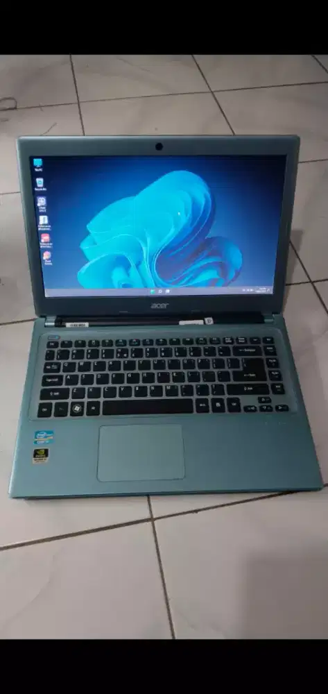 Laptop Acer murah siap pakai