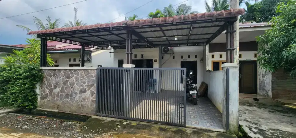 Rumah komplek rorinata