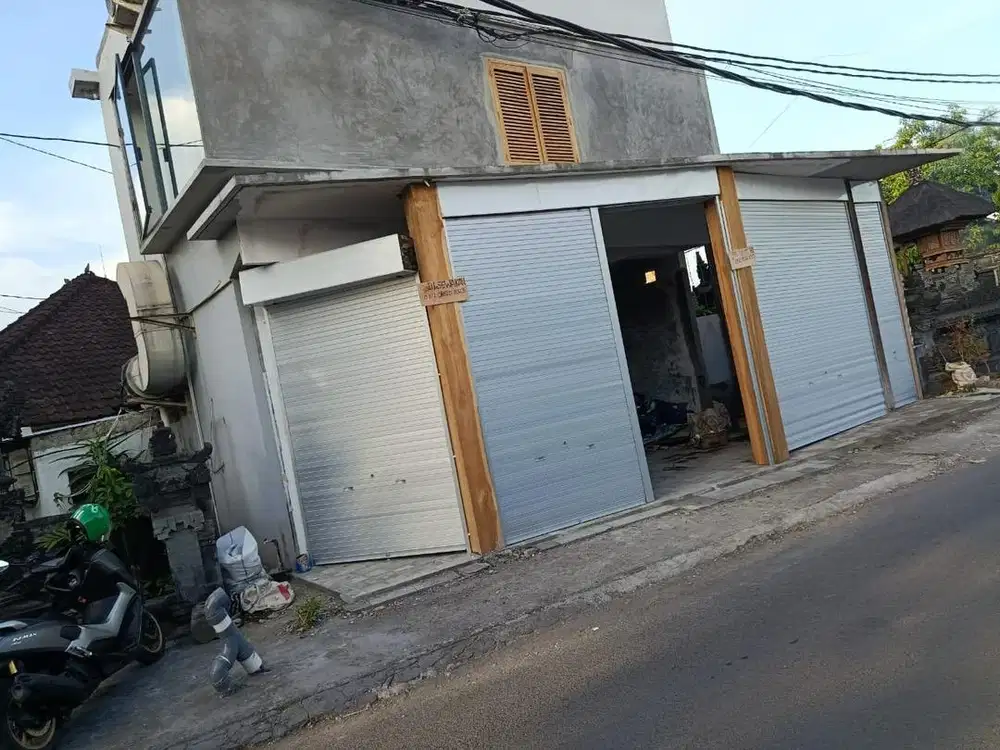 DISEWAKAN RUKO BANGUNAN KOMERSIL CANGGU TANAH BARAK