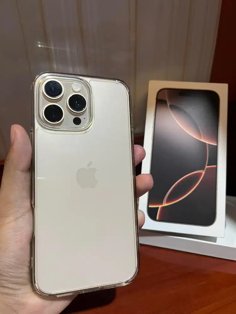 iPhone 16 Pro Max 256Gb Desert Titanium