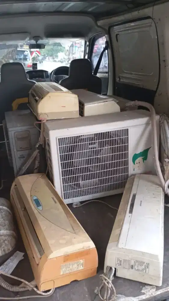 Jual beli AC bekas/rusak
