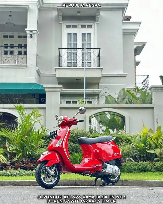 DIJUAL MURAH VESPA LX 150 2VIE TAHUN 2011 PERFECT CONDITION